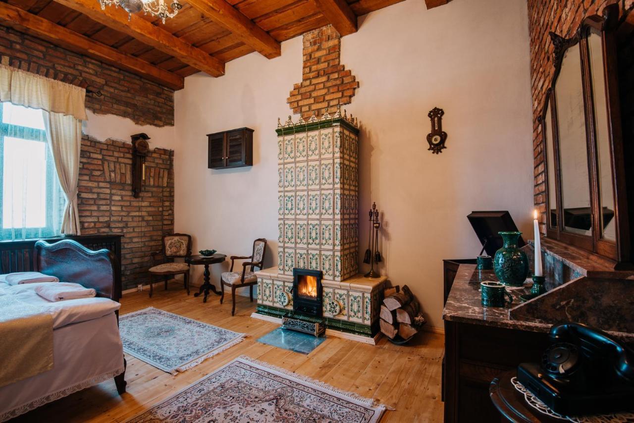 Molnos Kuria Pension Corund  Exterior photo